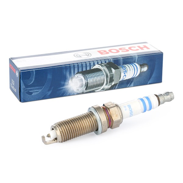 BOSCH Bougies d'Allumage 0 242 135 524 Bougie Moteur RENAULT,NISSAN,CLIO III BR0/1, CR0/1,MEGANE III