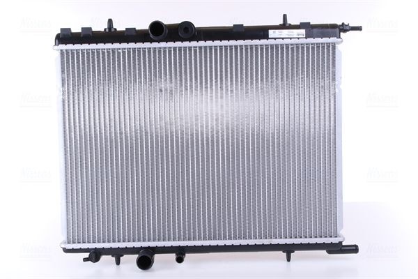 Radiador del motor 63502A NISSENS 63502A en calidad original