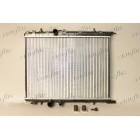 Radiador, refrigeración del motor Malla radiador: 380 x 555 x 26 mm con OEM número 1333-15