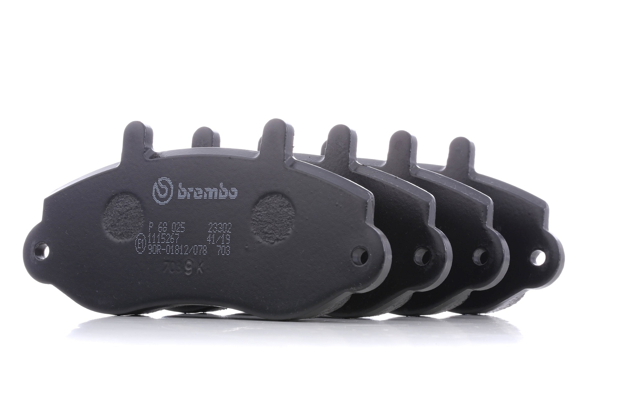BREMBO Plaquettes De Frein P 68 025 Jeu De Plaquettes De Frein,Jeu de plaquettes de frein, frein à d