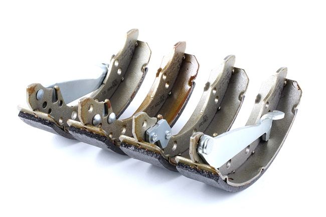 Bremsbackensatz Breite: 40mm mit OEM-Nummer 115 331 140