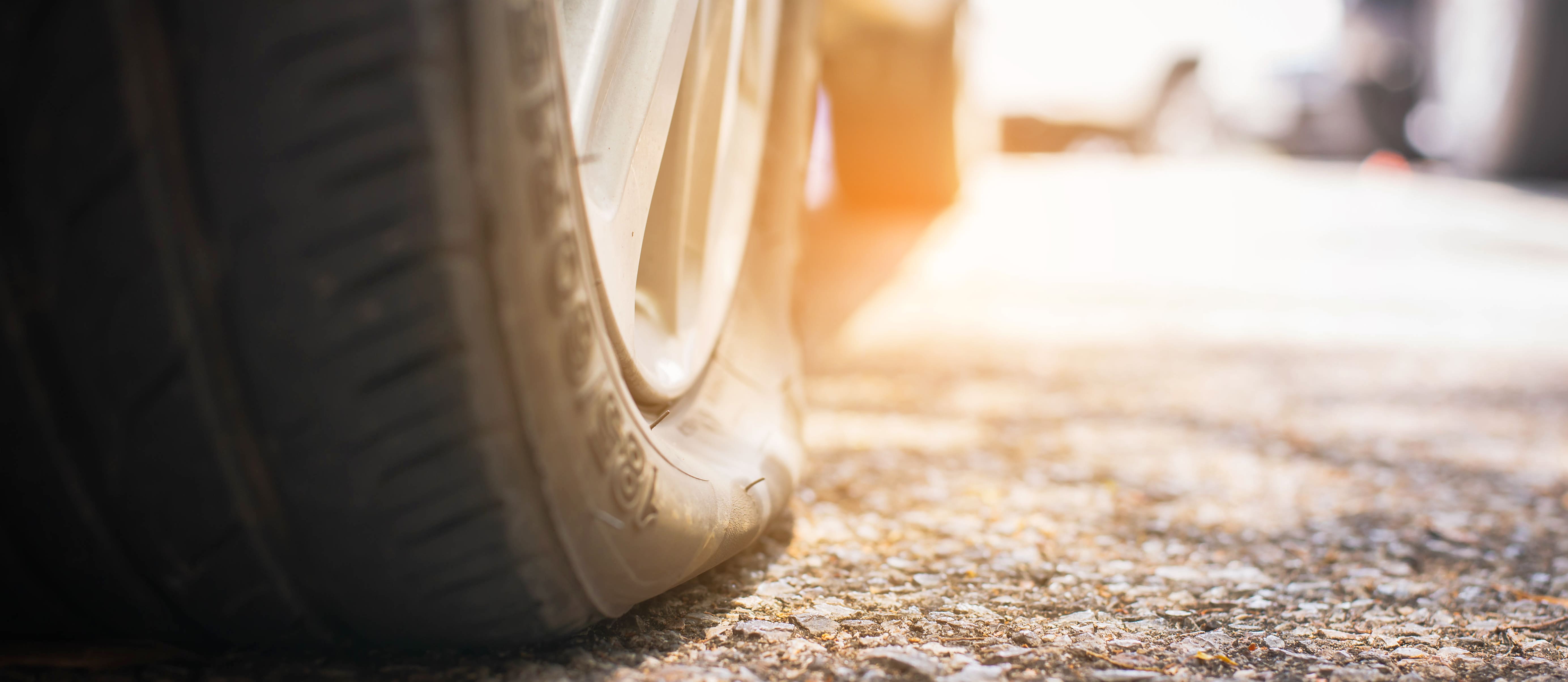 Reifenpanne - die verschiedenen Schäden, ihre Ursachen und die Reparatur
