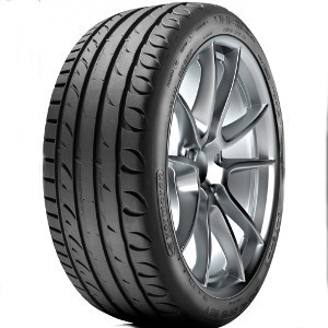 Kormoran UHP 235/40 R19 Pneumatici estive